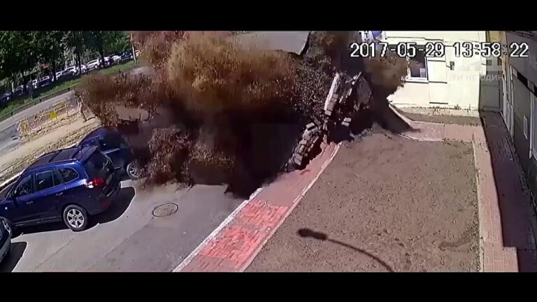 BIGGEST CYST ON THE PLANET