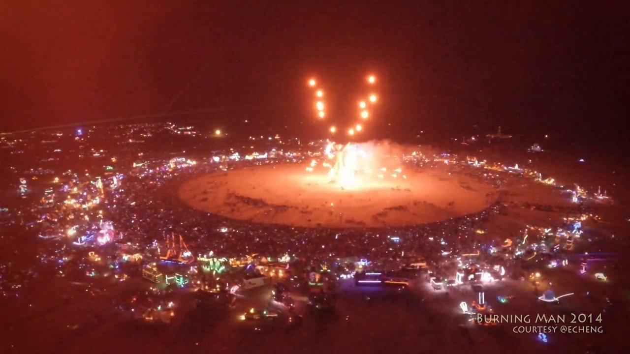 Das Burning Man Festival aus der Dronen Perspektive