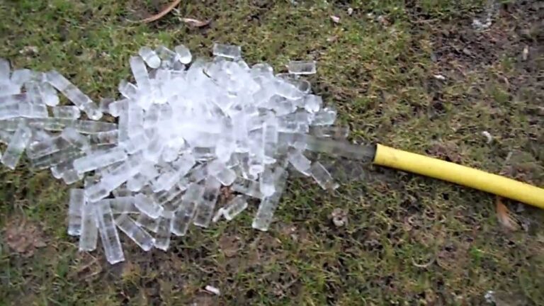 Eiswürfel direkt aus dem Gartenschlauch