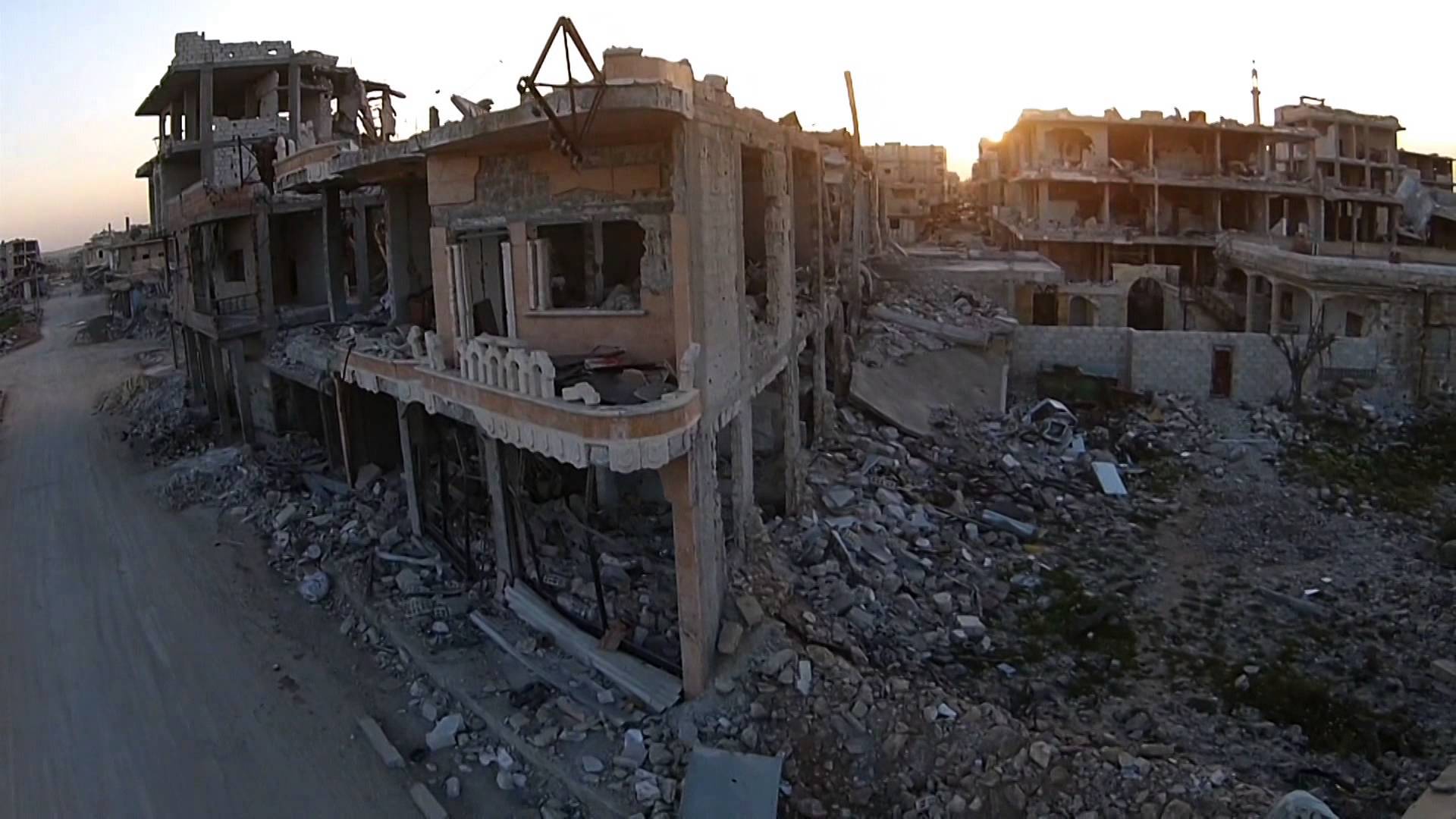 Friedlicher Multicopter Drohne über Kobane