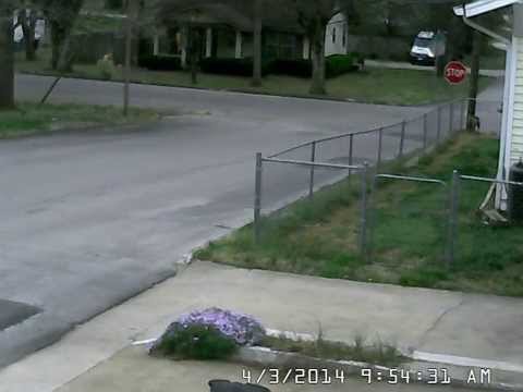 Glück im Unglück – FedEx Fahrer vergisst die Handbremse