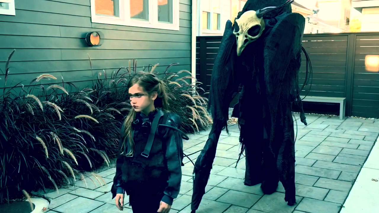 Halloween like a Boss [Video]