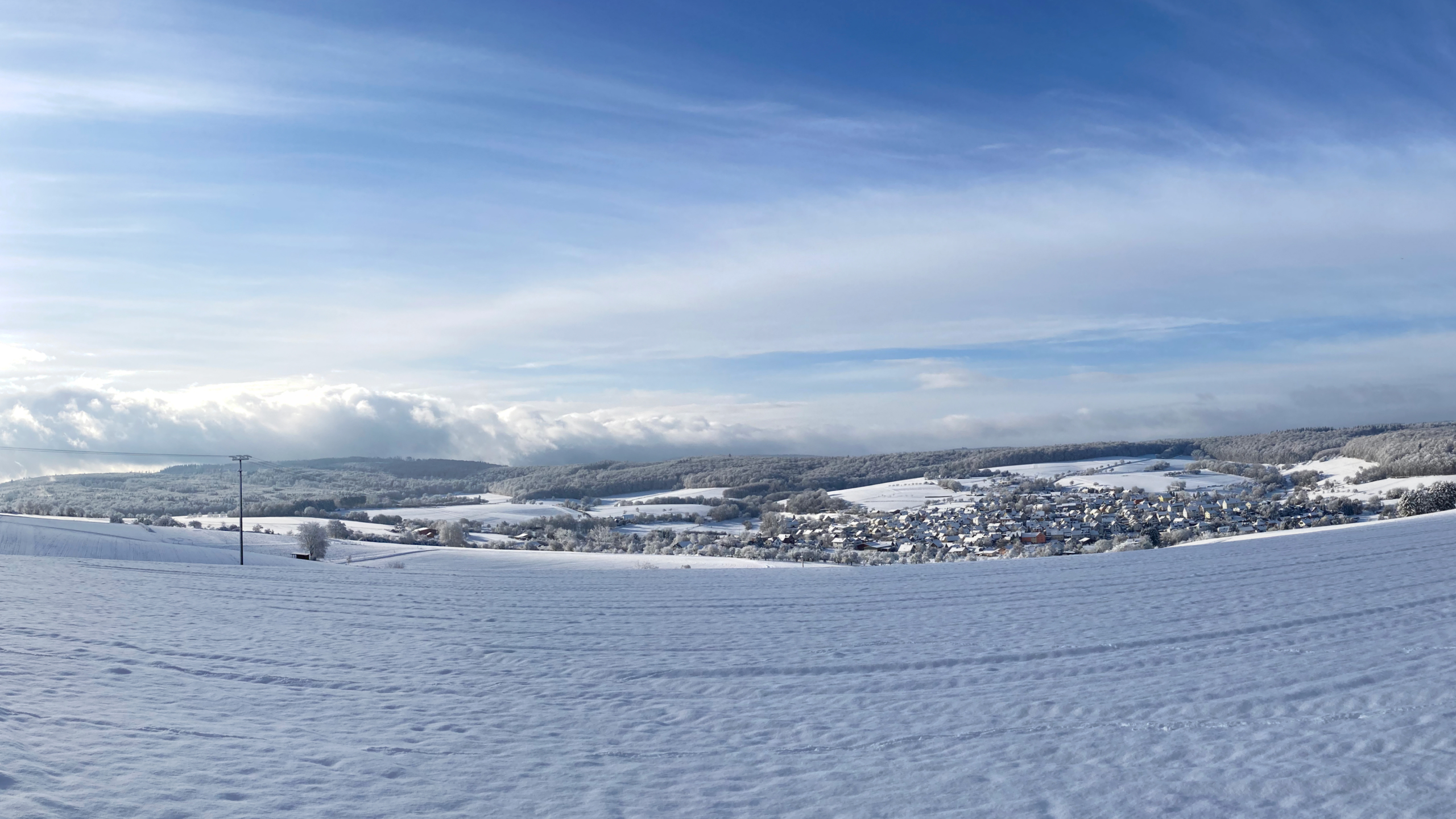 Schnee Panorama von Heftrich im Taunus