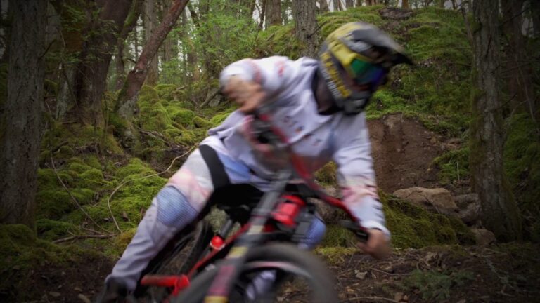 Jordie Lunn fährt Mountainbike