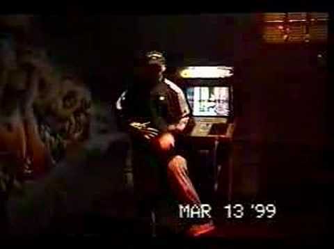 “Liquid Pop” Eric – Tanzen zu elektronischer Musik vor 20 Jahren