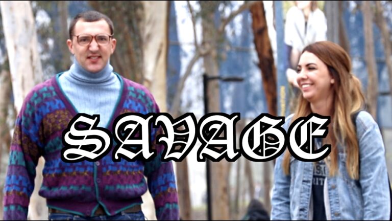 Nerdy und lustig: Ein Nerd auf der Suche nach Stress