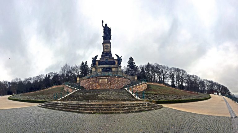 Niederwald Denkmal im Januar