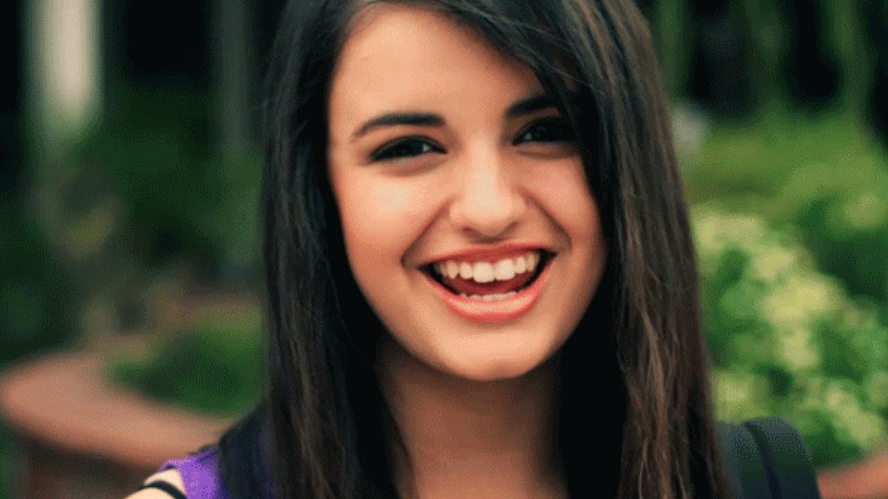 Rebecca Black – Friday: Der legendäre Ohrwurm, der das frühe Internet auf den Kopf stellte!