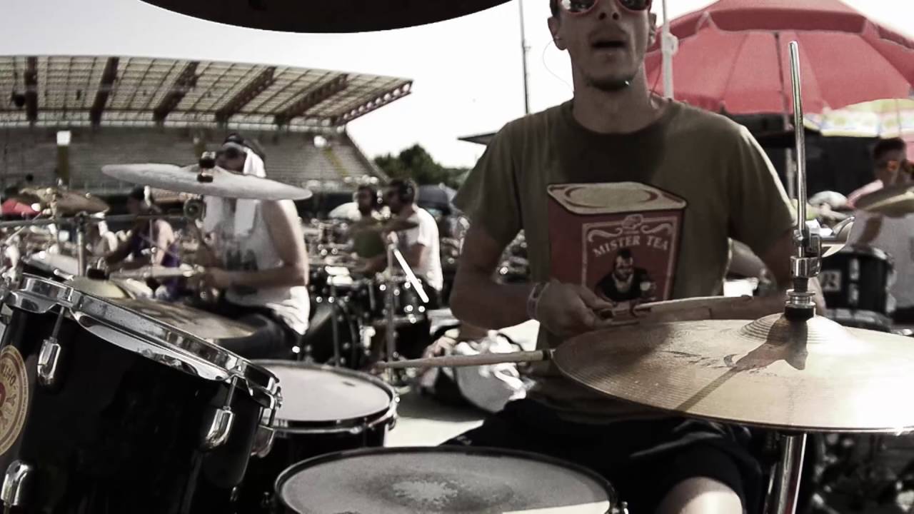 Rockin’ 1000 – Die größte Band der Welt