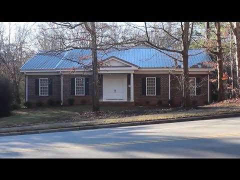 The mystery House On Wade Avenue
