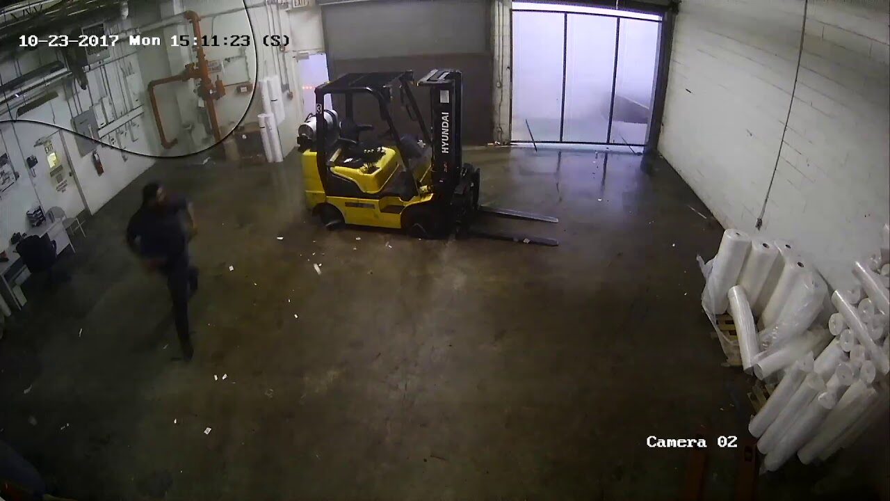 tornado zerlegt werkstatt